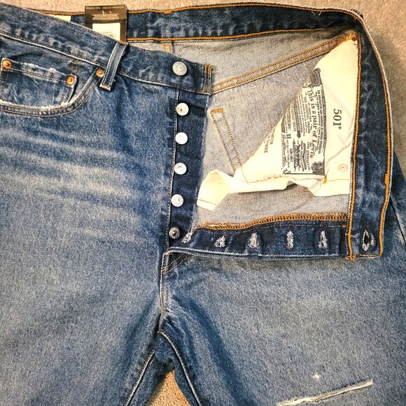 Levi’s 501 Original Cropped High Rise Distressed Jeans Unisex Size 32x28 - Picture 4 of 16